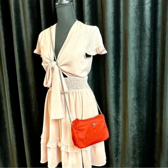 ⭐️PRADA Red Nylon Pouch Crossbody Bag with chain and clear insert - Picture 2 of 16